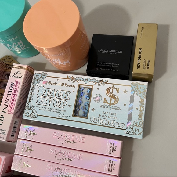 High End Makeup Lot (18 Items), Too Faced, NARS, Hourglass, Laura Mercier & MORE - Picture 4 of 11